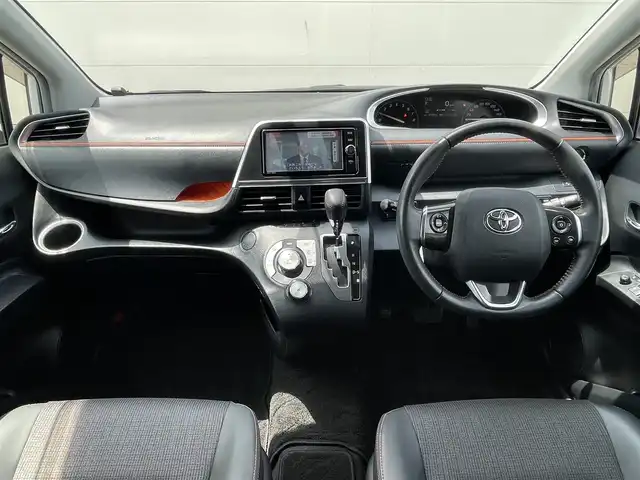 トヨタ シエンタ G クエロ 茨城県 2018(平30)年 3.2万km ホワイトパールクリスタルシャイン 革巻きステアリング/トヨタセーフティセンス/純正ナビ/バックカメラ/モデリスタ製エアロ/両側パワースライドドア/純正LEDヘッドライト/フォグランプ/純正ドライブレコーダー/純正ビルドインETC/ハーフレザーシート/プッシュスタート
