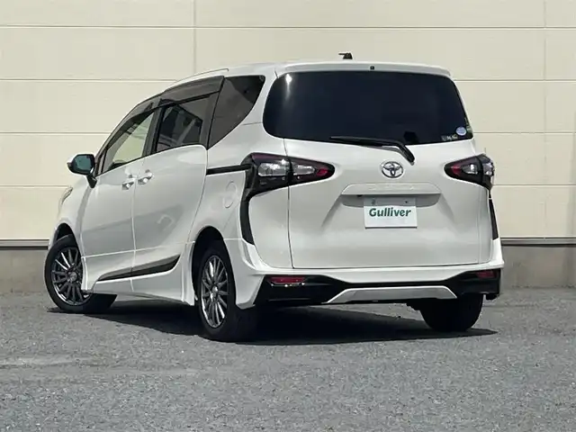 トヨタ シエンタ G クエロ 茨城県 2018(平30)年 3.2万km ホワイトパールクリスタルシャイン 革巻きステアリング/トヨタセーフティセンス/純正ナビ/バックカメラ/モデリスタ製エアロ/両側パワースライドドア/純正LEDヘッドライト/フォグランプ/純正ドライブレコーダー/純正ビルドインETC/ハーフレザーシート/プッシュスタート