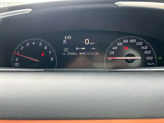 トヨタ シエンタ G クエロ 茨城県 2018(平30)年 3.2万km ホワイトパールクリスタルシャイン 革巻きステアリング/トヨタセーフティセンス/純正ナビ/バックカメラ/モデリスタ製エアロ/両側パワースライドドア/純正LEDヘッドライト/フォグランプ/純正ドライブレコーダー/純正ビルドインETC/ハーフレザーシート/プッシュスタート