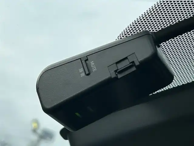 トヨタ シエンタ G クエロ 茨城県 2018(平30)年 3.2万km ホワイトパールクリスタルシャイン 革巻きステアリング/トヨタセーフティセンス/純正ナビ/バックカメラ/モデリスタ製エアロ/両側パワースライドドア/純正LEDヘッドライト/フォグランプ/純正ドライブレコーダー/純正ビルドインETC/ハーフレザーシート/プッシュスタート