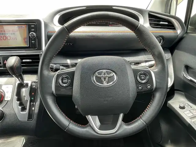 トヨタ シエンタ G クエロ 茨城県 2018(平30)年 3.2万km ホワイトパールクリスタルシャイン 革巻きステアリング/トヨタセーフティセンス/純正ナビ/バックカメラ/モデリスタ製エアロ/両側パワースライドドア/純正LEDヘッドライト/フォグランプ/純正ドライブレコーダー/純正ビルドインETC/ハーフレザーシート/プッシュスタート