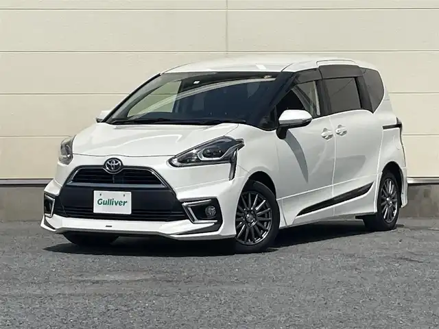 トヨタ シエンタ G クエロ 茨城県 2018(平30)年 3.2万km ホワイトパールクリスタルシャイン 革巻きステアリング/トヨタセーフティセンス/純正ナビ/バックカメラ/モデリスタ製エアロ/両側パワースライドドア/純正LEDヘッドライト/フォグランプ/純正ドライブレコーダー/純正ビルドインETC/ハーフレザーシート/プッシュスタート