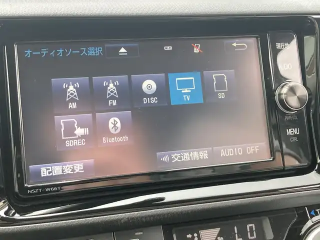 トヨタ アクア S 長崎県 2017(平29)年 5.2万km パープルメタリック 衝突被害軽減ブレーキ/レーンキープアシスト/オートマチックハイビーム/ディーラーOP・SDナビ【NSZT-W66T】/(Bluetooth接続・フルセグTV・DVD再生)/バックカメラ/ビルトインETC/LEDオートヘッドライト/ドライブレコーダー/コーナーセンサー/ステアリングスイッチ/横すべり防止装置/シートリフター/ISOFIX