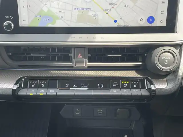 トヨタ プリウス Z 愛知県 2024(令6)年 1.2万km アティチュードブラックマイカ ・純正ディスプレイオーディオ（ナビ付き）/・全方位カメラ/・フルセグTV/・ETC2.0/・Bluetooth/USB接続/・パワーシート（D）/・合成皮革シート/・シートヒーター（D/N）/・シートベンチレーション（D/N）/・ステアリングヒーター/・純正フロアマット/・純正19インチアルミホイール/・アダプティブクルーズコントロール/・パーキングアシスト/・LEDヘッドライト/・オートマチックハイビーム/・コーナーセンサー/・横滑り防止装置/・衝突軽減ブレーキ/・レーンキープアシスト/・ブラインドスポットモニター/・充電用USBポート（5個）/・電動パーキングブレーキ/・ブレーキホールド