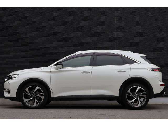 ＤＳオートモビル ＤＳ７ クロスバック グランシック ブルーHDi 大分県 2020(令2)年 6.5万km ブランナクレ アダプティブクルーズコントロール/ブラインドスポットモニター/レーンキープアシスト/サンルーフ/ＦＯＣＡＬＥＬＥＣＴＲＡサウンド/社外ナビ/地デジ/CarPlay/Bluetooth/ワイヤレス充電/全方位/ナッパレザー/シートヒーター/パワーシート/純正20インチAW/ETC/ドライブレコーダー前後
