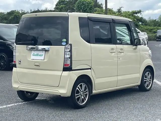 ホンダ Ｎ ＢＯＸ G ターボ SSパッケージ 千葉県 2014(平26)年 8.2万km ヒダマリアイボリーパール ナビＶＸＭ－１４５Ｃ　バックカメラ　両側パワースライドドア　ＣＴＢＡ　クルコン　シートヒーター　パドルシフト　ＥＴＣ　ＨＩＤ　オートライト　１４インチアルミホイール アイドリングストップ スマートキー