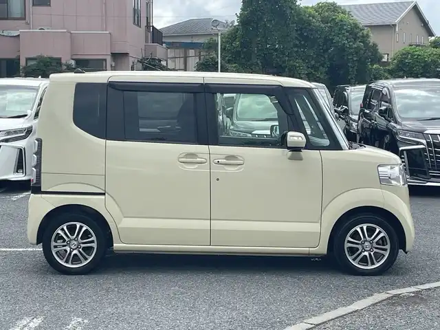 ホンダ Ｎ ＢＯＸ G ターボ SSパッケージ 千葉県 2014(平26)年 8.2万km ヒダマリアイボリーパール ナビＶＸＭ－１４５Ｃ　バックカメラ　両側パワースライドドア　ＣＴＢＡ　クルコン　シートヒーター　パドルシフト　ＥＴＣ　ＨＩＤ　オートライト　１４インチアルミホイール アイドリングストップ スマートキー