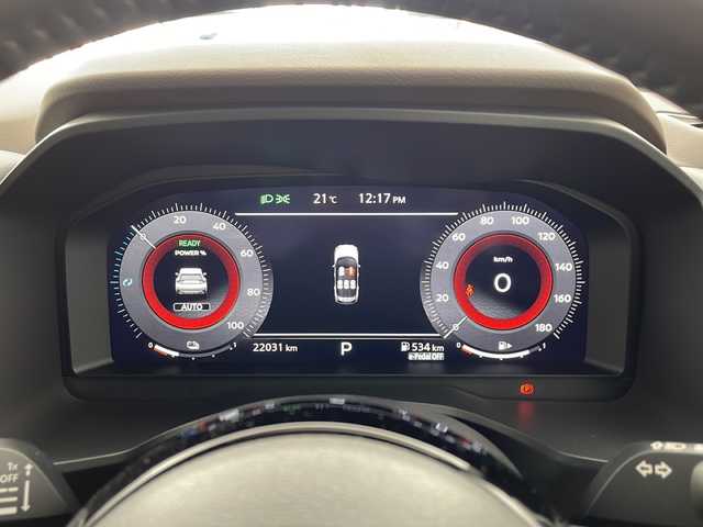 日産 エクストレイル X e－4ORCE 兵庫県 2023(令5)年 2.2万km ダイヤモンドブラック ・純正ナビ/BT/SD/HDMI/フルセグTV/・バックカメラ/・プロパイロット/・VDC（ビークルダイナミクスコントロール）/・インテリジェントクルーズコントロール/・ヒルスタートアシスト/・アドバンスドヒルディセントコントロール/・インテリジェントエマージェンシーブレーキ/・踏み間違い衝突防止アシスト/・標識検知機能/・前方衝突予測警報/・ふらつき警報/・車線逸脱防止支援システム/・車線逸脱警報/・後退時車両検知警報/・全席シートヒーター/・前席パワーシート/・ステアリングヒーター/・ステアリングリモコン/・電動パーキングブレーキ/・オートホールド/・運転席メモリーシート/・パワーバックドア/・ヘッドライトレベライザー/・BSM（ブラインドスポットモニター）/・LEDオートライト/・純正18インチアルミホイール/・ビルドインETC/・前方ドライブレコーダー