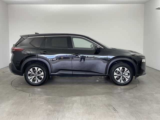 日産 エクストレイル X e－4ORCE 兵庫県 2023(令5)年 2.2万km ダイヤモンドブラック ・純正ナビ/BT/SD/HDMI/フルセグTV/・バックカメラ/・プロパイロット/・VDC（ビークルダイナミクスコントロール）/・インテリジェントクルーズコントロール/・ヒルスタートアシスト/・アドバンスドヒルディセントコントロール/・インテリジェントエマージェンシーブレーキ/・踏み間違い衝突防止アシスト/・標識検知機能/・前方衝突予測警報/・ふらつき警報/・車線逸脱防止支援システム/・車線逸脱警報/・後退時車両検知警報/・全席シートヒーター/・前席パワーシート/・ステアリングヒーター/・ステアリングリモコン/・電動パーキングブレーキ/・オートホールド/・運転席メモリーシート/・パワーバックドア/・ヘッドライトレベライザー/・BSM（ブラインドスポットモニター）/・LEDオートライト/・純正18インチアルミホイール/・ビルドインETC/・前方ドライブレコーダー