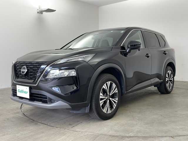 日産 エクストレイル X e－4ORCE 兵庫県 2023(令5)年 2.2万km ダイヤモンドブラック ・純正ナビ/BT/SD/HDMI/フルセグTV/・バックカメラ/・プロパイロット/・VDC（ビークルダイナミクスコントロール）/・インテリジェントクルーズコントロール/・ヒルスタートアシスト/・アドバンスドヒルディセントコントロール/・インテリジェントエマージェンシーブレーキ/・踏み間違い衝突防止アシスト/・標識検知機能/・前方衝突予測警報/・ふらつき警報/・車線逸脱防止支援システム/・車線逸脱警報/・後退時車両検知警報/・全席シートヒーター/・前席パワーシート/・ステアリングヒーター/・ステアリングリモコン/・電動パーキングブレーキ/・オートホールド/・運転席メモリーシート/・パワーバックドア/・ヘッドライトレベライザー/・BSM（ブラインドスポットモニター）/・LEDオートライト/・純正18インチアルミホイール/・ビルドインETC/・前方ドライブレコーダー