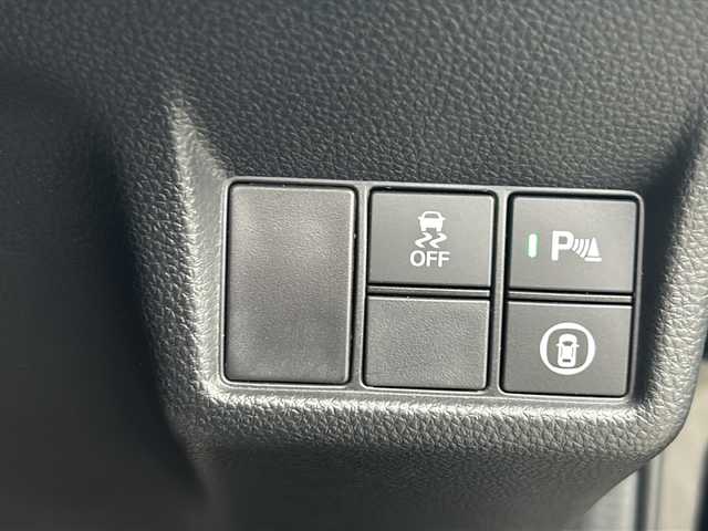 ホンダ シビック EX 山形県 2021(令3)年 5.9万km クリスタルブラックパール 禁煙車/BOSEプレミアムサウンド/ホンダセンシング/クルーズコントロール/レーンキープアシスト/横滑り防止装置/ブラインドスポットモニター/バックカメラ/前後ドライブレコーダー/前後コーナーセンサー/純正ナビ/（Bluetooth/フルセグ/AM/FM/USB)/ステアリングスイッチ/パドルシフト/純正ETC2.0/スマートキー×２/純正フロアマット/オートLEDヘッドライト/フォグランプ/電動格納ミラー/ドアバイザー/取扱説明書/記録簿/保証書/社外スタッドレスタイヤ（215/55/R16)5mm