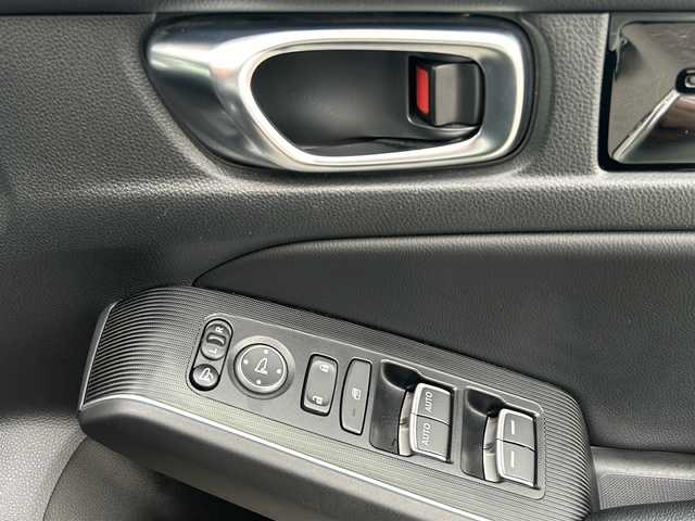 ホンダ シビック EX 山形県 2021(令3)年 5.9万km クリスタルブラックパール 禁煙車/BOSEプレミアムサウンド/ホンダセンシング/クルーズコントロール/レーンキープアシスト/横滑り防止装置/ブラインドスポットモニター/バックカメラ/前後ドライブレコーダー/前後コーナーセンサー/純正ナビ/（Bluetooth/フルセグ/AM/FM/USB)/ステアリングスイッチ/パドルシフト/純正ETC2.0/スマートキー×２/純正フロアマット/オートLEDヘッドライト/フォグランプ/電動格納ミラー/ドアバイザー/取扱説明書/記録簿/保証書/社外スタッドレスタイヤ（215/55/R16)5mm