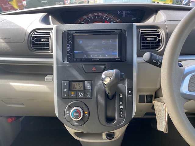 ダイハツ タント X スマートセレクション SA 山口県 2014(平26)年 4.3万km ブライトシルバーメタリック 社外オーディオ/・ラジオ/DVD/AUX/AV/衝突防止システム/横滑り防止/エコモード/片側自動スライドドア/ヘッドライドレベライザー/ETC/バックモニター