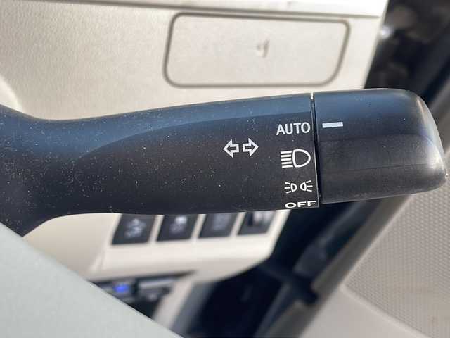 ダイハツ タント X スマートセレクション SA 山口県 2014(平26)年 4.3万km ブライトシルバーメタリック 社外オーディオ/・ラジオ/DVD/AUX/AV/衝突防止システム/横滑り防止/エコモード/片側自動スライドドア/ヘッドライドレベライザー/ETC/バックモニター