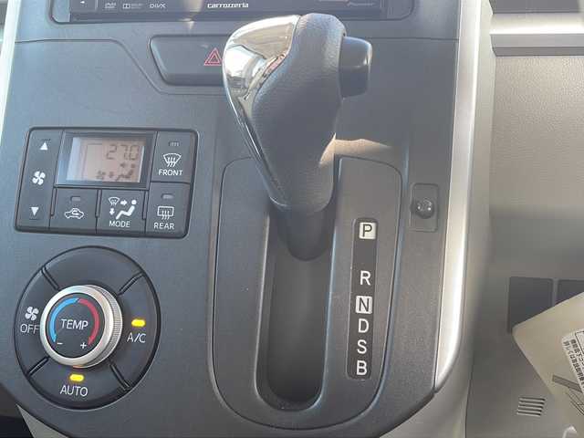 ダイハツ タント X スマートセレクション SA 山口県 2014(平26)年 4.3万km ブライトシルバーメタリック 社外オーディオ/・ラジオ/DVD/AUX/AV/衝突防止システム/横滑り防止/エコモード/片側自動スライドドア/ヘッドライドレベライザー/ETC/バックモニター