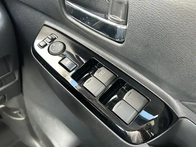 三菱 デリカミニ T プレミアム 群馬県 2023(令5)年 0.1千km 緑Ⅱ 4WD/ターボ車/社外SDナビ/（フルセグ/BluetoothAudio/HDMI）/e-アシスト/・衝突軽減ブレーキシステム/・踏み間違い衝突防止アシスト/・車線逸脱警報システム/・車線逸脱防止支援機能/・オートマチックハイビーム/・ふらつき警報/・前方衝突予測警報/・標識検知システム/・先行車発進通知/マイパイロット/デジタルインナーミラー/マルチアラウンドビューモニター/ハンズフリー両側パワースライドドア/LEDヘッドランプ/電動パーキングブレーキ/ブレーキオートホールド/ステアリングヒーター/プラズマクラスター付リアサーキュレーター/ロールサンシェード/保証書/取扱説明書