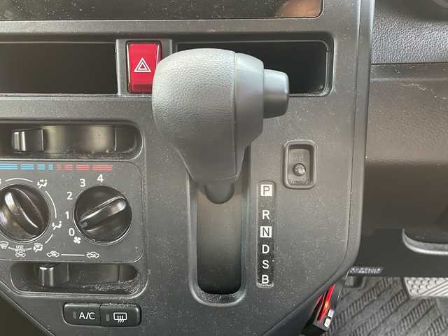 トヨタ ルーミー X 沖縄県 2016(平28)年 9.5万km ファインブルーマイカメタリック 純正ナビ/スマートキー/ＥＴＣ/片側パワースライド/電格ミラー/バイザー/リアロールサンシェード/横滑り防止装置/オートライト/Ｂｌｕｅｔｏｏｔｈ　/ＣＤ/ワンセグテレビ/アイドリングストップ/プッシュスタート/片側パワースライドドア