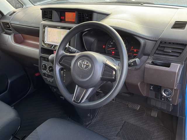 トヨタ ルーミー X 沖縄県 2016(平28)年 9.5万km ファインブルーマイカメタリック 純正ナビ/スマートキー/ＥＴＣ/片側パワースライド/電格ミラー/バイザー/リアロールサンシェード/横滑り防止装置/オートライト/Ｂｌｕｅｔｏｏｔｈ　/ＣＤ/ワンセグテレビ/アイドリングストップ/プッシュスタート/片側パワースライドドア