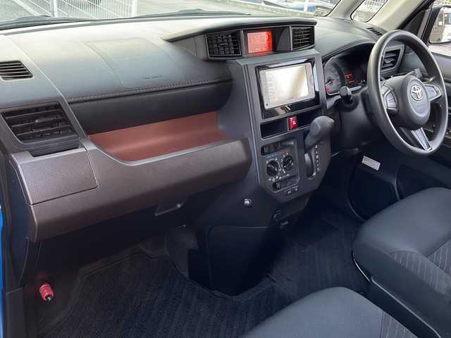 トヨタ ルーミー X 沖縄県 2016(平28)年 9.5万km ファインブルーマイカメタリック 純正ナビ/スマートキー/ＥＴＣ/片側パワースライド/電格ミラー/バイザー/リアロールサンシェード/横滑り防止装置/オートライト/Ｂｌｕｅｔｏｏｔｈ　/ＣＤ/ワンセグテレビ/アイドリングストップ/プッシュスタート/片側パワースライドドア