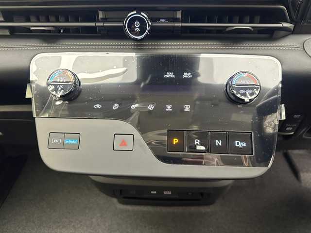 日産 セレナ e－パワー ハイウェイスター V 兵庫県 2025(令7)年 0.1千km パールⅡ 登録済み未使用/純正メモリナビ(Bluetooth/フルセグ/USB/HDMI)/全方位カメラ/両側パワースライドドア/プロパイロット/エマージェンシーブレーキ/ブラインドスポットモニター/ワイヤレス充電/インテリジェントルームミラー/純正前後ドライブレコーダー/ビルトインETC/純正16インチアルミホイール/オートライト/オートマチックハイビーム/LEDヘッドライト/LEDフォグライト/コーナーセンサー/スペアキー