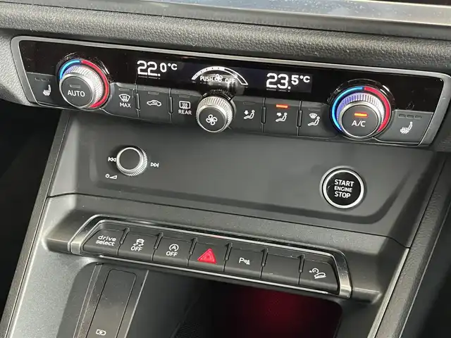 アウディ Ｑ３ SB 35TDIクワトロ Sライン 山形県 2020(令2)年 3.1万km 白 純正ＨＤＤナビ　/３６０°カメラ　/ＥＴＣ２．０　/Ｂｌｕｅｔｏｏｔｈ／ＵＳＢ　/運転席／助手席パワーシート　/運転席／助手席シートヒーター　/ハーフレザーシート　/電動リアゲート　/オートライト　/コーナーセンサー