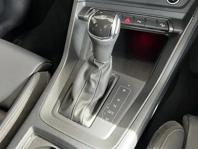 アウディ Ｑ３ SB 35TDIクワトロ Sライン 山形県 2020(令2)年 3.1万km 白 純正ＨＤＤナビ　/３６０°カメラ　/ＥＴＣ２．０　/Ｂｌｕｅｔｏｏｔｈ／ＵＳＢ　/運転席／助手席パワーシート　/運転席／助手席シートヒーター　/ハーフレザーシート　/電動リアゲート　/オートライト　/コーナーセンサー