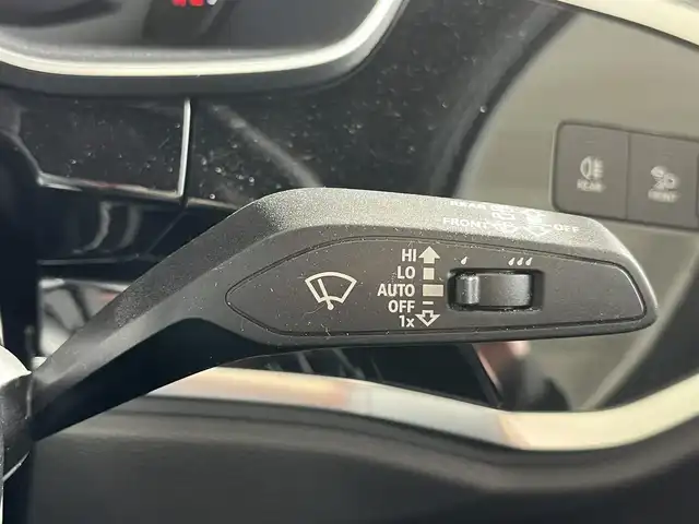 アウディ Ｑ３ SB 35TDIクワトロ Sライン 山形県 2020(令2)年 3.1万km 白 純正ＨＤＤナビ　/３６０°カメラ　/ＥＴＣ２．０　/Ｂｌｕｅｔｏｏｔｈ／ＵＳＢ　/運転席／助手席パワーシート　/運転席／助手席シートヒーター　/ハーフレザーシート　/電動リアゲート　/オートライト　/コーナーセンサー