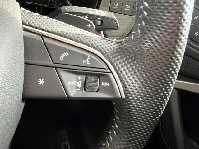 アウディ Ｑ３ SB 35TDIクワトロ Sライン 山形県 2020(令2)年 3.1万km 白 純正ＨＤＤナビ　/３６０°カメラ　/ＥＴＣ２．０　/Ｂｌｕｅｔｏｏｔｈ／ＵＳＢ　/運転席／助手席パワーシート　/運転席／助手席シートヒーター　/ハーフレザーシート　/電動リアゲート　/オートライト　/コーナーセンサー