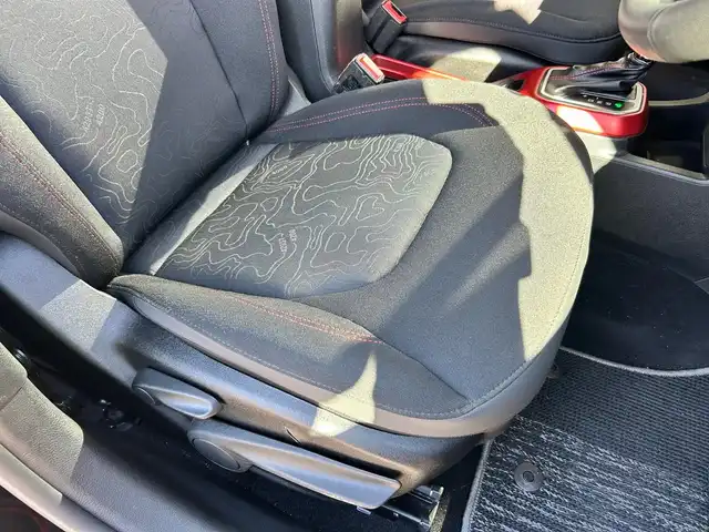 クライスラー・ジープ ジープ レネゲード 富山県 2021(令3)年 1.9万km 黒 純正メモリナビ/Bluetooth接続/フルセグTV/AM/FMラジオ/ドラレコ/バックカメラ/４WD/ETC2.0/車線逸脱防止/アイドリングストップ/ダウンヒルアシスト/横滑り防止