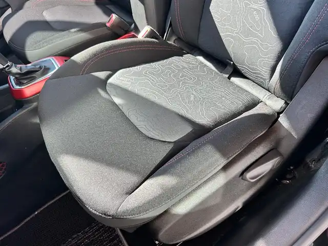 クライスラー・ジープ ジープ レネゲード 富山県 2021(令3)年 1.9万km 黒 純正メモリナビ/Bluetooth接続/フルセグTV/AM/FMラジオ/ドラレコ/バックカメラ/４WD/ETC2.0/車線逸脱防止/アイドリングストップ/ダウンヒルアシスト/横滑り防止