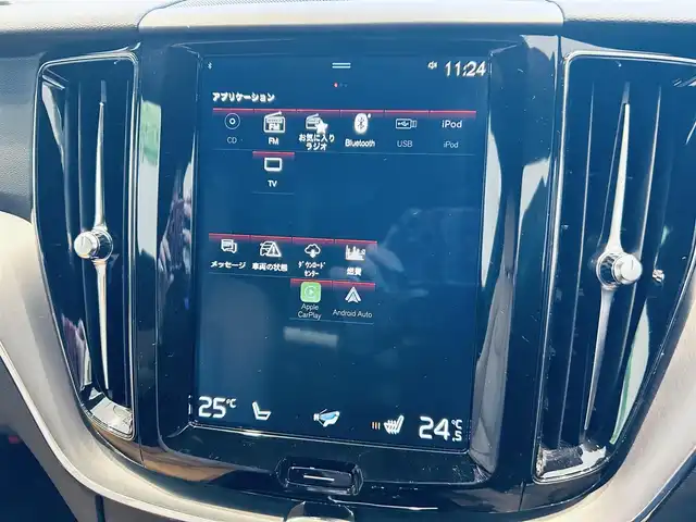 ボルボ ＸＣ６０ D4 AWD モーメンタム 大阪府 2020(令2)年 5.5万km グレー 純正ナビ/TV/360度カメラ/applecarplay/ACC/BLIS/純正18インチAW/LEDヘッドライト/電動リアゲート/クリアランスソナー/自動駐車/ベージュ革/パワーシート/Dシートメモリ/シートヒーター/ステアリングヒーター/スマートキー