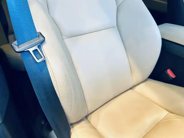 ボルボ ＸＣ６０ D4 AWD モーメンタム 大阪府 2020(令2)年 5.5万km グレー 純正ナビ/TV/360度カメラ/applecarplay/ACC/BLIS/純正18インチAW/LEDヘッドライト/電動リアゲート/クリアランスソナー/自動駐車/ベージュ革/パワーシート/Dシートメモリ/シートヒーター/ステアリングヒーター/スマートキー