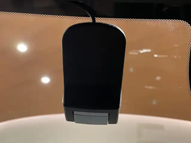 ボルボ ＸＣ６０ D4 AWD モーメンタム 道央・札幌 2018(平30)年 1.9万km オニキスブラックP インテリセーフ/　・ACC/　・LKA/　・CTA/　・BLIS/　・LCMA/　・パイロットアシスト/　・360°カメラ/　・パークアシストパイロット/純正ナビ/フルセグTV/本革シート/シートヒーター/電動フロントシート/LEDヘッドライト/パワーテールゲート/純正ドラレコ