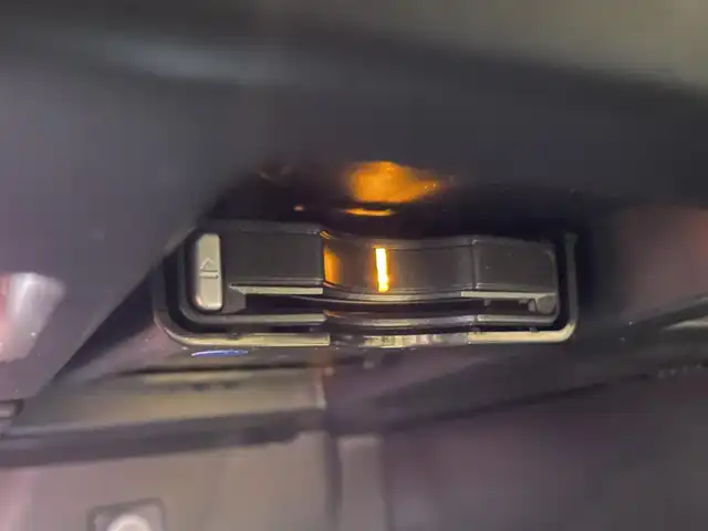 ボルボ ＸＣ６０ D4 AWD モーメンタム 道央・札幌 2018(平30)年 1.9万km オニキスブラックP インテリセーフ/　・ACC/　・LKA/　・CTA/　・BLIS/　・LCMA/　・パイロットアシスト/　・360°カメラ/　・パークアシストパイロット/純正ナビ/フルセグTV/本革シート/シートヒーター/電動フロントシート/LEDヘッドライト/パワーテールゲート/純正ドラレコ