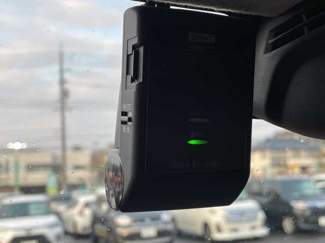 スズキ ハスラー HYBRID X 岡山県 2020(令2)年 6.5万km フェニックスレッドパール/ガンメタリック2トーンルーフ 純正9インチナビ/フルセグTV、CD、DVD、Bluetooth/AM、FM/全方位カメラ/前席シートヒーター/USBポート/ETC/前方ドライブレコーダー/純正アルミホイール夏タイヤ付き車載/デュアルカメラブレーキサポート/誤発進抑制機能/後退時ブレーキサポート/後方誤発進抑制機能/リアパーキングセンサー/車線逸脱警報機能/車線逸脱抑制機能/ふらつき警報機能