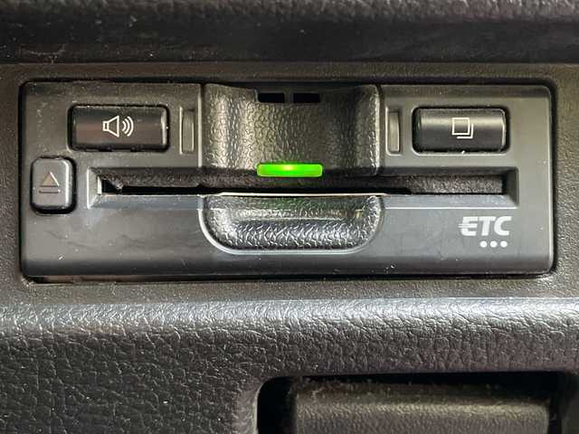 スズキ ハスラー HYBRID X 岡山県 2020(令2)年 6.5万km フェニックスレッドパール/ガンメタリック2トーンルーフ 純正9インチナビ/フルセグTV、CD、DVD、Bluetooth/AM、FM/全方位カメラ/前席シートヒーター/USBポート/ETC/前方ドライブレコーダー/純正アルミホイール夏タイヤ付き車載/デュアルカメラブレーキサポート/誤発進抑制機能/後退時ブレーキサポート/後方誤発進抑制機能/リアパーキングセンサー/車線逸脱警報機能/車線逸脱抑制機能/ふらつき警報機能