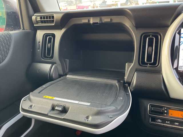 スズキ ハスラー HYBRID X 岡山県 2020(令2)年 6.5万km フェニックスレッドパール/ガンメタリック2トーンルーフ 純正9インチナビ/フルセグTV、CD、DVD、Bluetooth/AM、FM/全方位カメラ/前席シートヒーター/USBポート/ETC/前方ドライブレコーダー/純正アルミホイール夏タイヤ付き車載/デュアルカメラブレーキサポート/誤発進抑制機能/後退時ブレーキサポート/後方誤発進抑制機能/リアパーキングセンサー/車線逸脱警報機能/車線逸脱抑制機能/ふらつき警報機能