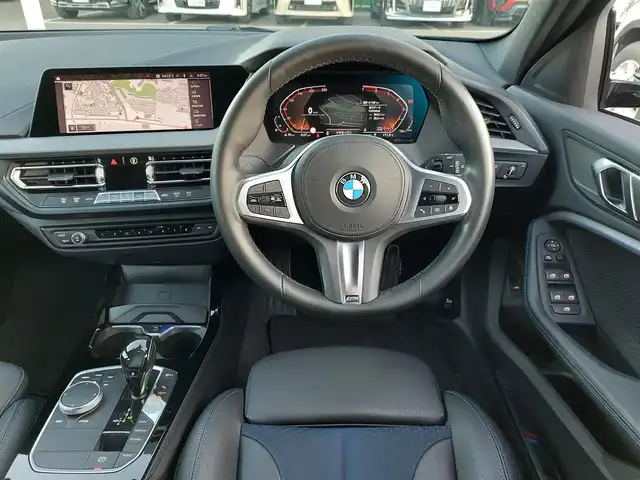 ＢＭＷ １１８ｉ Mスポーツ 東京都 2020(令2)年 4.1万km 黒 純正メモリナビ/バックカメラ/パワーバックドア/ETC/クルーズコントロール/衝突被害軽減システム/レーンキープアシスト/LEDライト/オートライト/純正18インチAW/ドライブレコーダー/スマートキー/アイドリングストップ/プッシュスタート