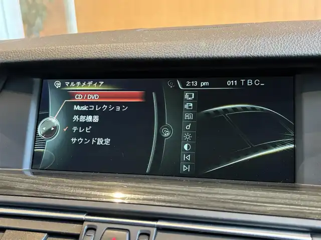 ＢＭＷ Ｍ５ 宮城県 2013(平25)年 4.6万km アルピンホワイトⅢ サンルーフ/ヘッドアップディスプレイ/iDriveナビゲーションシステム/フルセグTV/トップビューカメラ/ブラックレザーシート/シートベンチレーション/シートヒーター/パワーシート/4ゾーンエアコン/20インチAW/キセノンヘッドライト/コンフォートアクセス/パワートランク/パドルシフト