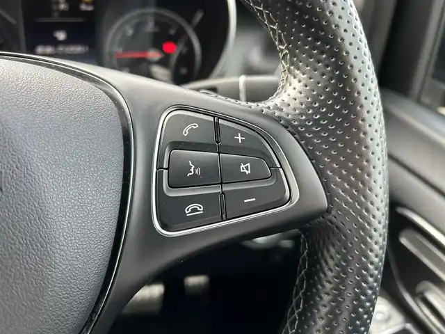 メルセデス・ベンツ Ｖ２２０ d スポーツ ロング 滋賀県 2019(令1)年 2.9万km オブシディアンブラックM パノラミックスライディングルーフ/レーダーセーフティパッケージ/ACC/BSM/LKA/AMGライン/黒革シート/・前席メモリ付きパワーシート/・前席シートヒーター/純正ナビ/（CD/DVD/フルセグ/BT）/アラウンドビューモニター/ブルメスターサウンドシステム/両側パワースライドドア/純正19インチAW