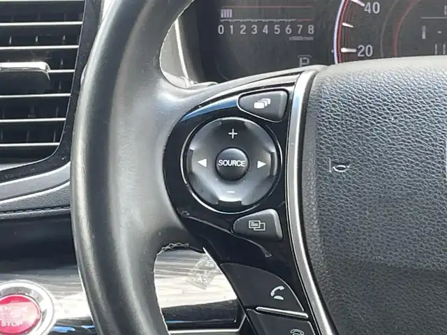 ホンダ オデッセイ アブソルート 長野県 2014(平26)年 11.2万km クリスタルブラックパール (株)IDOMが運営する【じしゃロン長野店】の自社ローン専用車両になります。こちらは現金またはオートローンご利用時の価格です。自社ローンご希望の方は別途その旨お申付け下さい/純正ナビ/Bluetooth/バックカメラ/ETC/フルセグテレビ/HDMI/社外ドライブレコーダー前方/両側パワースライド/パドルシフト/純正フロアマット/純正アルミホイール/横滑り防止装置/シティブレーキアシスト/LEDヘッドライト/オートライト