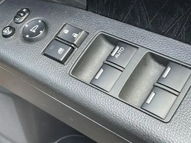 ホンダ オデッセイ アブソルート 長野県 2014(平26)年 11.2万km クリスタルブラックパール (株)IDOMが運営する【じしゃロン長野店】の自社ローン専用車両になります。こちらは現金またはオートローンご利用時の価格です。自社ローンご希望の方は別途その旨お申付け下さい/純正ナビ/Bluetooth/バックカメラ/ETC/フルセグテレビ/HDMI/社外ドライブレコーダー前方/両側パワースライド/パドルシフト/純正フロアマット/純正アルミホイール/横滑り防止装置/シティブレーキアシスト/LEDヘッドライト/オートライト