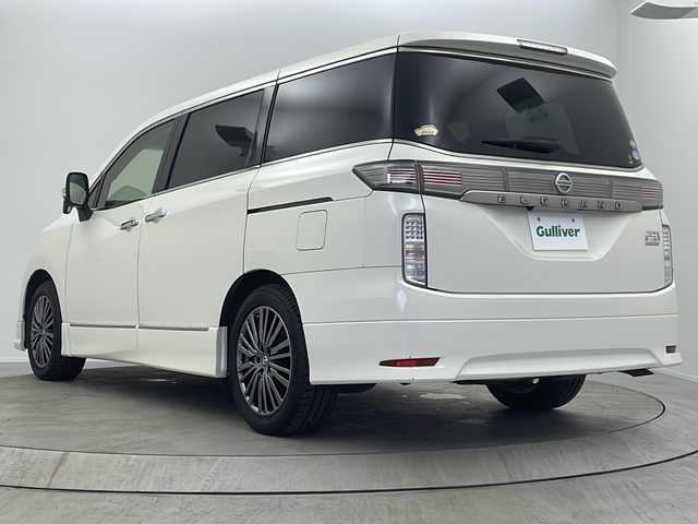 日産 エルグランド 250HWS S アーバンクロム 大阪府 2018(平30)年 7.3万km ブリリアントホワイトパール ナビ　MM517D-L/BT フルセグTV　DVD再生機能/バックカメラ /フリップダウンモニター/両側電動スライドドア  /クルーズコントロール /ステアスイッチ /スマートキー /ハーフレザーシート /純正18インチAW /純正フロアマット/エアロ/HIDオートライト/オットマン