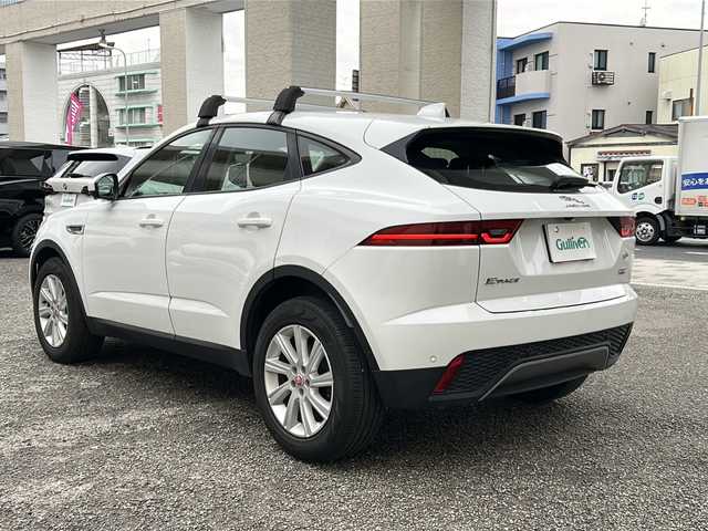 ジャガー Ｅペース S 180PS 兵庫県 2018(平30)年 8.5万km グレイシャーホワイト 純正メーカーナビ/　Bluetooth・USB・SD/フルセグTV（走行中視聴可能）/４WD/アラウンドビューモニター/ETC2.0/MICRO　SIM/ドライブレコーダー　DRV-MR740/アイドリングストップ/パーキングアシスト/オールサーフェイス・プログレス・コントロール/クルーズコントロール/オートライト/オートマチックハイビーム/シートヒータ　D+N席/パワーシート　D+N席/コーナーセンサー前後/レーンキープアシスト/横滑り防止装置/衝突被害軽減システム/盗難防止装置/スペアキー×１/保証書/取扱説明書