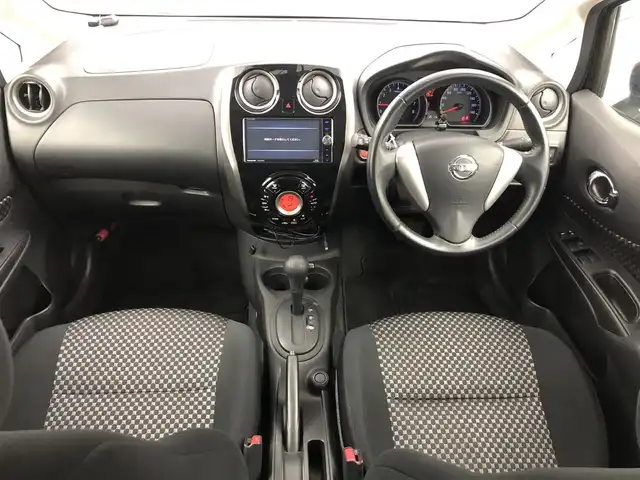 日産 ノート ライダー Vセレ +セーフ 愛知県 2015(平27)年 5.6万km スーパーブラック 純正ナビ　/（フルセグ／ＢＴ／ＣＤ／ＤＶＤ）　/バックモニター　/衝突軽減システム　/レーンキープアシスト　/アイドリングストップ　/オートライト　/電動格納ミラー　/プッシュスタート　/ＥＴＣ　/純正ＡＷ