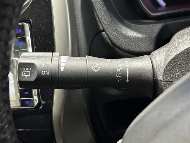 日産 ノート ライダー Vセレ +セーフ 大阪府 2015(平27)年 5.6万km スーパーブラック 社外ナビ フルセグTV CD DVD BT BD/バックカメラ/ETC/LEDオートヘッドライト/衝突被害軽減ブレーキ/レーンアシスト/横滑り防止/純正アルミホイール/革巻きステアリング/オートエアコン/スマートキー/プッシュエンジンスタート/保証書 取説/禁煙車