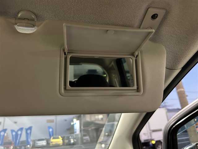 日産 ノート ライダー Vセレ +セーフ 大阪府 2015(平27)年 5.6万km スーパーブラック 社外ナビ フルセグTV CD DVD BT BD/バックカメラ/ETC/LEDオートヘッドライト/衝突被害軽減ブレーキ/レーンアシスト/横滑り防止/純正アルミホイール/革巻きステアリング/オートエアコン/スマートキー/プッシュエンジンスタート/保証書 取説/禁煙車