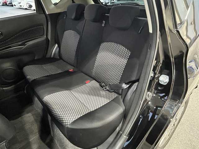 日産 ノート ライダー Vセレ +セーフ 大阪府 2015(平27)年 5.6万km スーパーブラック 社外ナビ フルセグTV CD DVD BT BD/バックカメラ/ETC/LEDオートヘッドライト/衝突被害軽減ブレーキ/レーンアシスト/横滑り防止/純正アルミホイール/革巻きステアリング/オートエアコン/スマートキー/プッシュエンジンスタート/保証書 取説/禁煙車