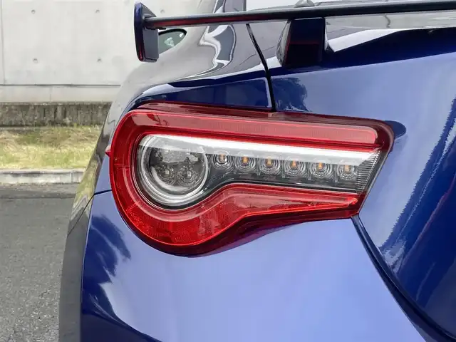スバル ＢＲＺ GT 静岡県 2018(平30)年 3.6万km ラピスブルーP Panasonicストラーダナビ（CN-RE04WD）/　AM FM CD DVD Bluetooth MEMORYMUSIC/フルセグTV/クルーズコントロール/前席シートヒーター/6MT/bremboキャリパー/ステアリングスイッチ/ハーフレザーシート/リアスポイラー/ウェルカムライティング/純正フロアマット/プッシュスタート&スマートキー×2本/電動格納ミラー/ワンオーナー/バックモニター/ETC