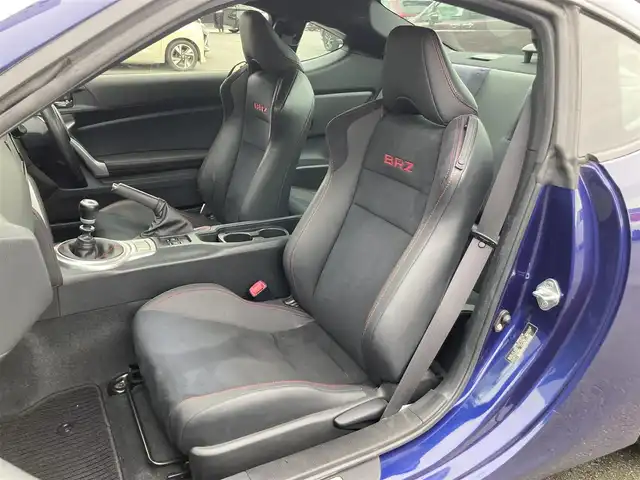 スバル ＢＲＺ GT 静岡県 2018(平30)年 3.6万km ラピスブルーP Panasonicストラーダナビ（CN-RE04WD）/　AM FM CD DVD Bluetooth MEMORYMUSIC/フルセグTV/クルーズコントロール/前席シートヒーター/6MT/bremboキャリパー/ステアリングスイッチ/ハーフレザーシート/リアスポイラー/ウェルカムライティング/純正フロアマット/プッシュスタート&スマートキー×2本/電動格納ミラー/ワンオーナー/バックモニター/ETC